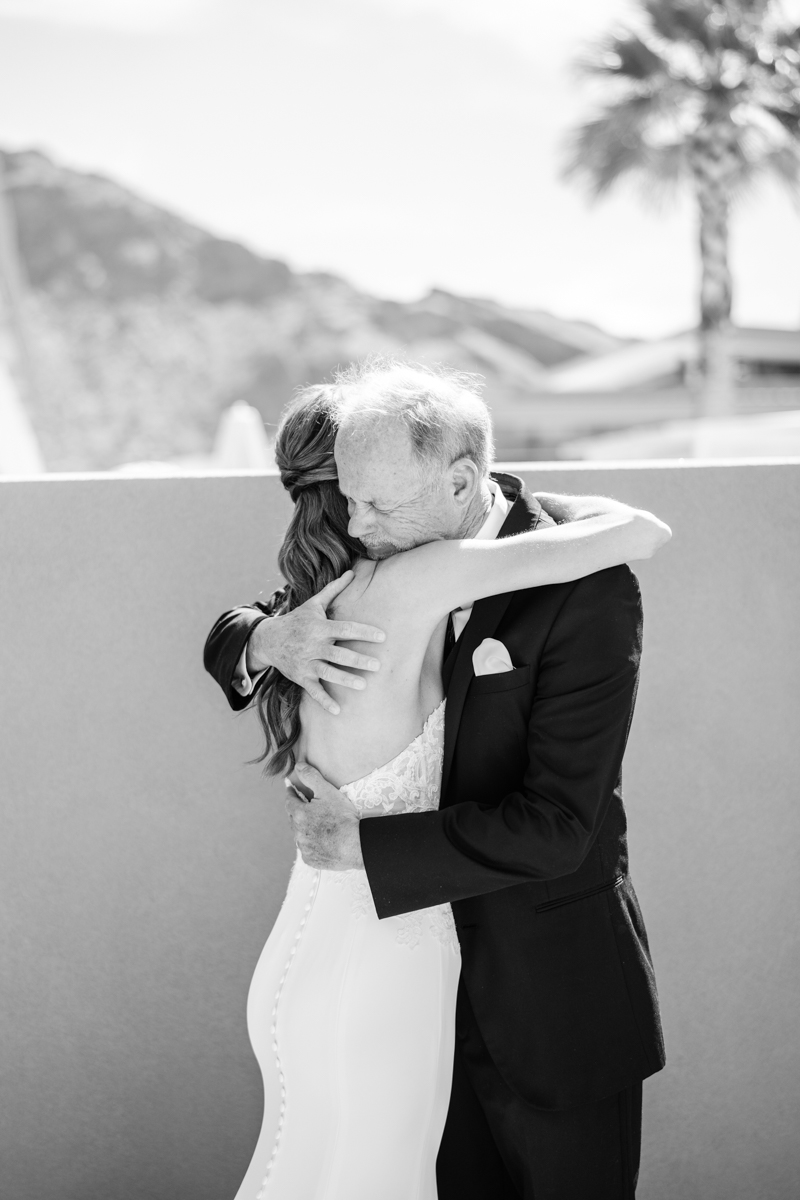 dad and daughter first look