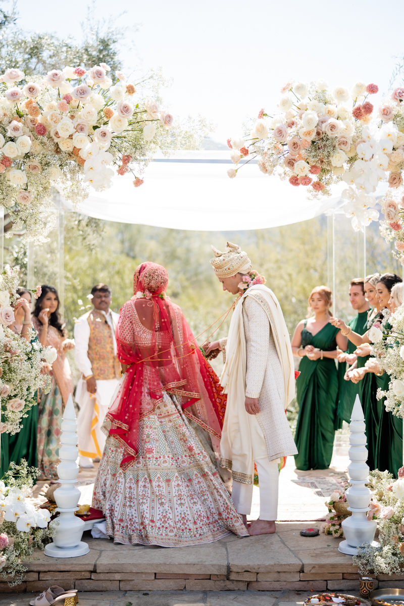 indian wedding ceremony at el chorro in paradise valley arizona