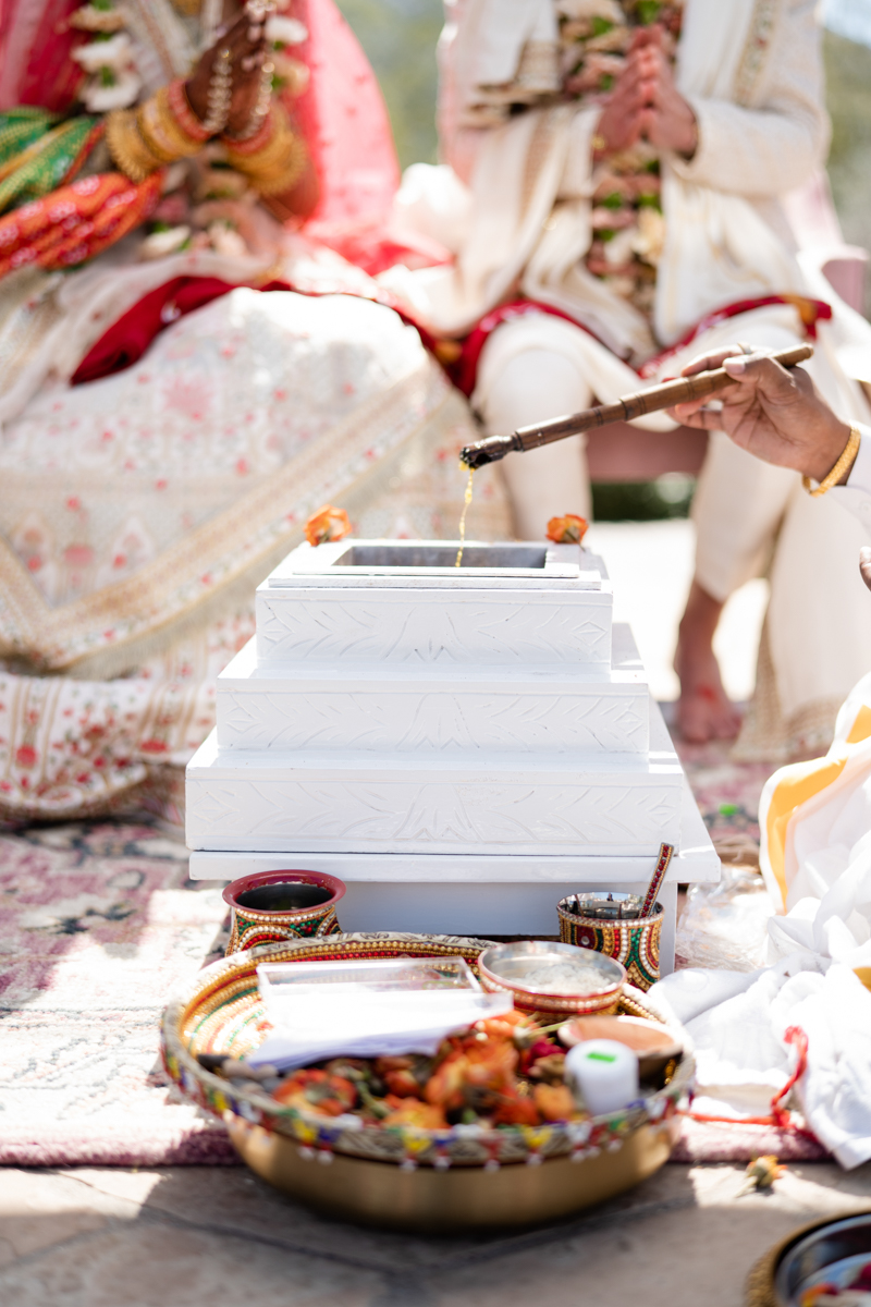 indian wedding ceremony at el chorro in paradise valley arizona