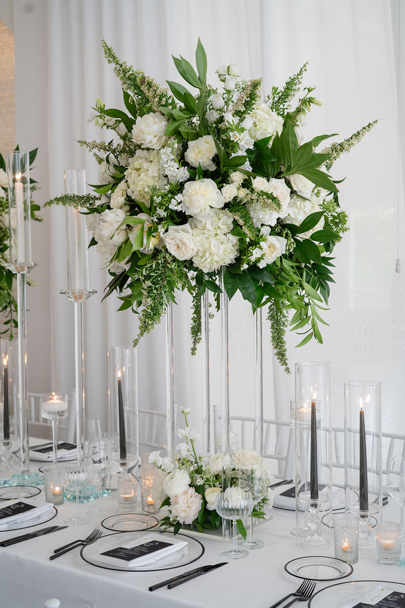 reception flowers at belle mer