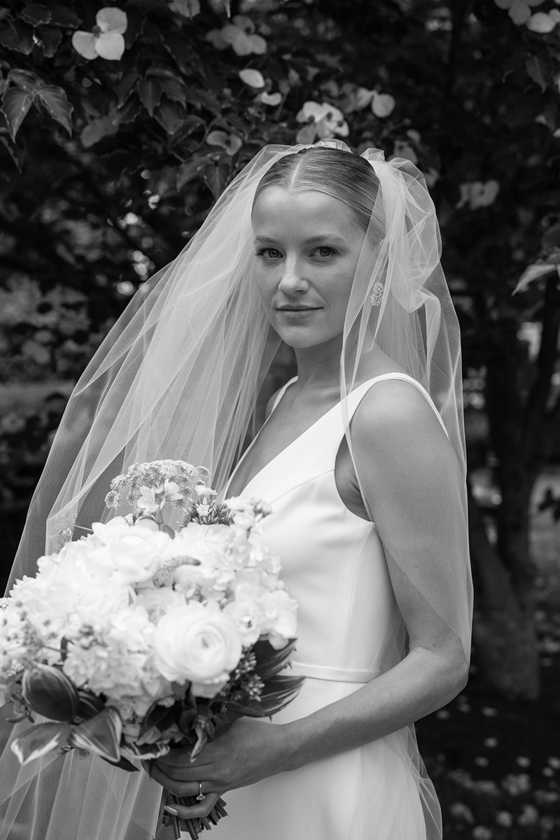 bride in Boston commons park