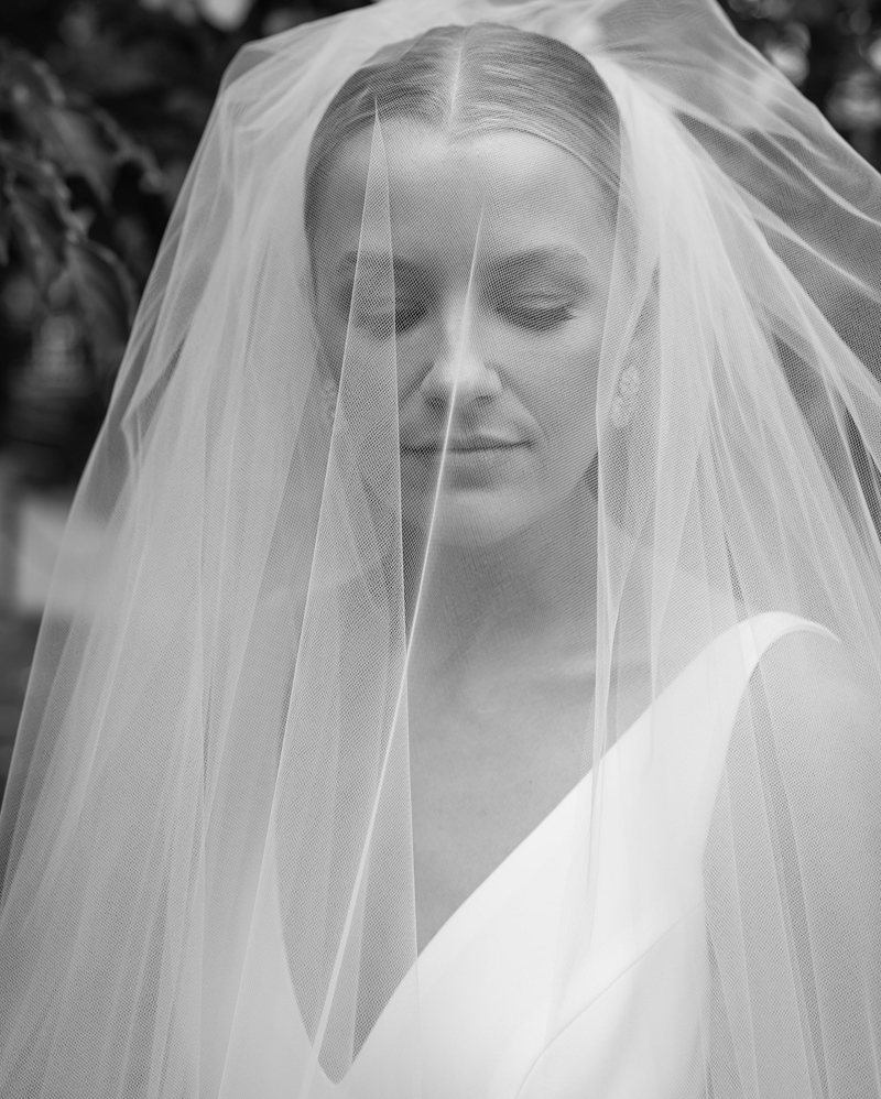 bride in Boston commons park