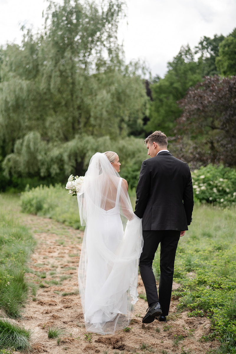 bride and groom portraits at Wellesley college Boston