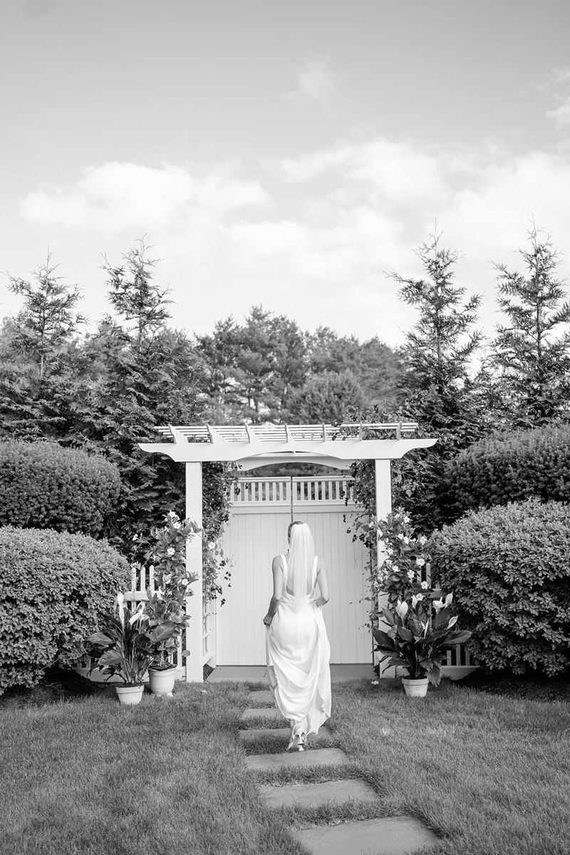 private estate tented wedding in Boston Massachusetts