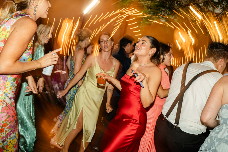 guests dancing photos