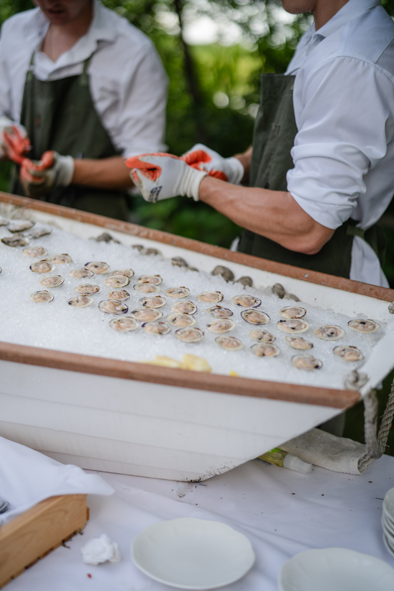 oyster bar at cocktail hour