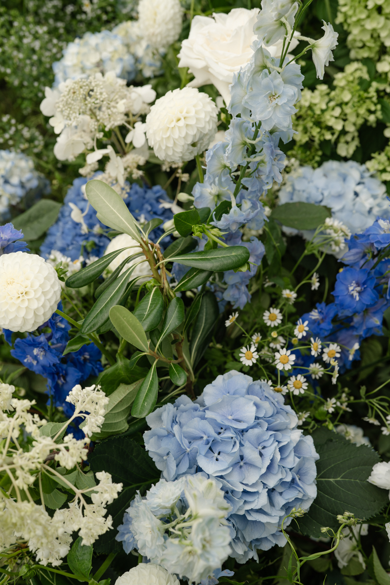 ocean front ceremony on private estate in cape cod