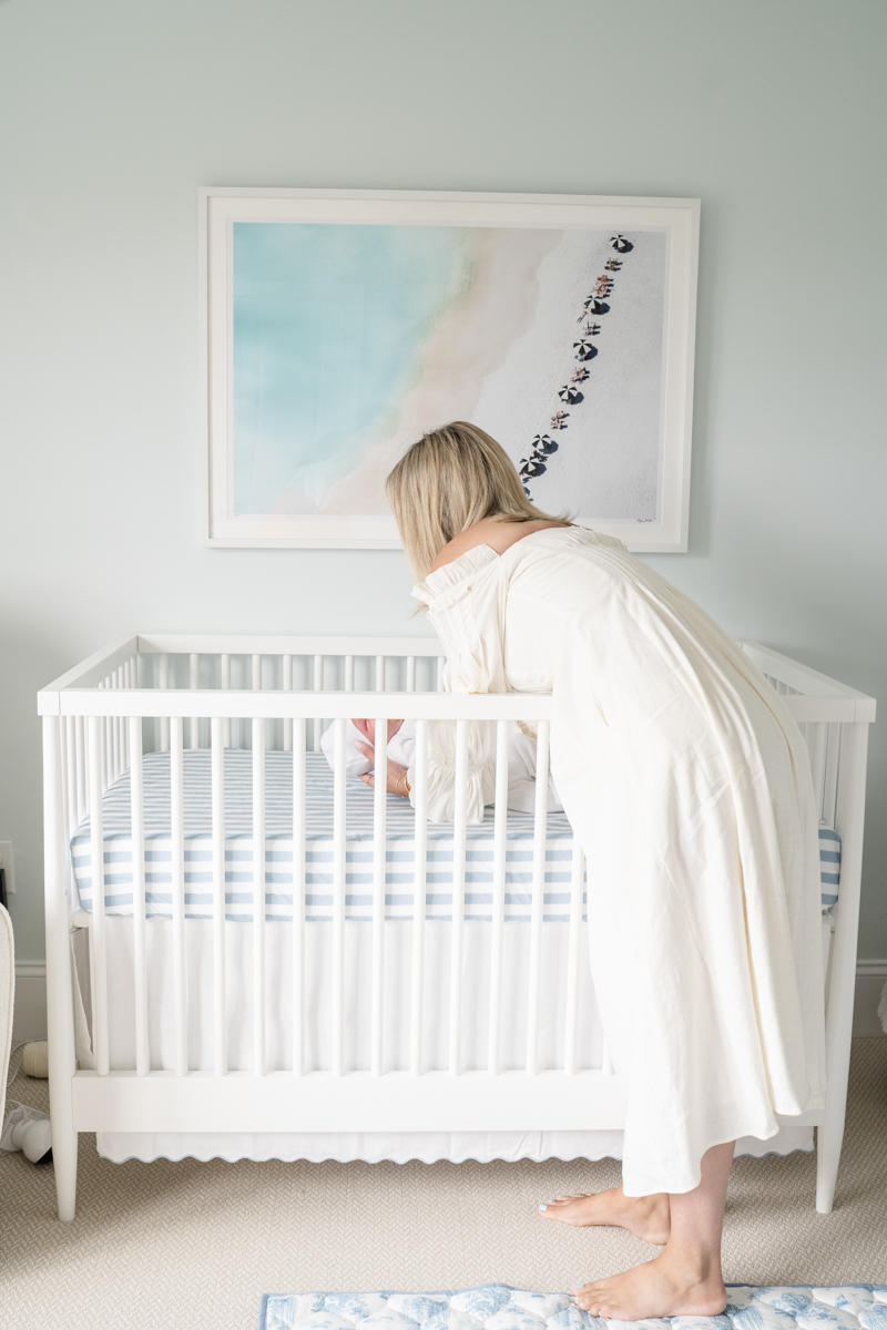 newborn photos with mom