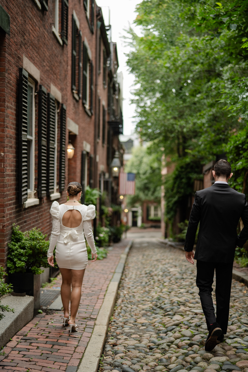 acorn street engagement photos in Boston