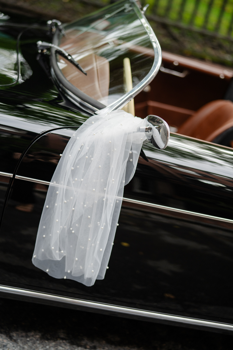 engagement photos with vintage Porsche