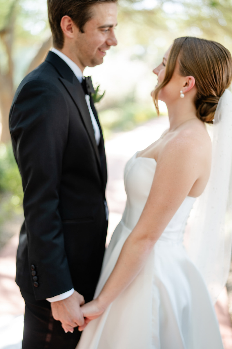 bride and groom portraits