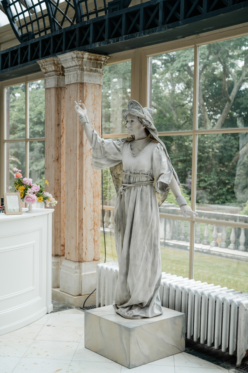 living statue at wedding
