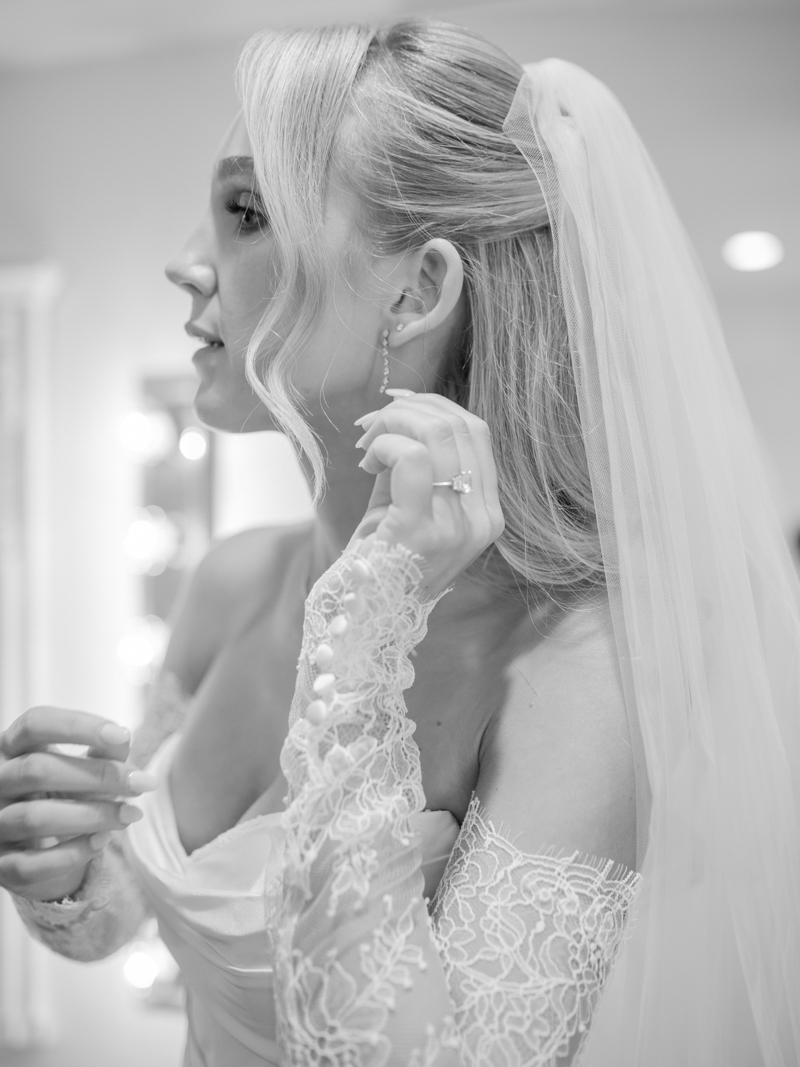 Jess getting dressed