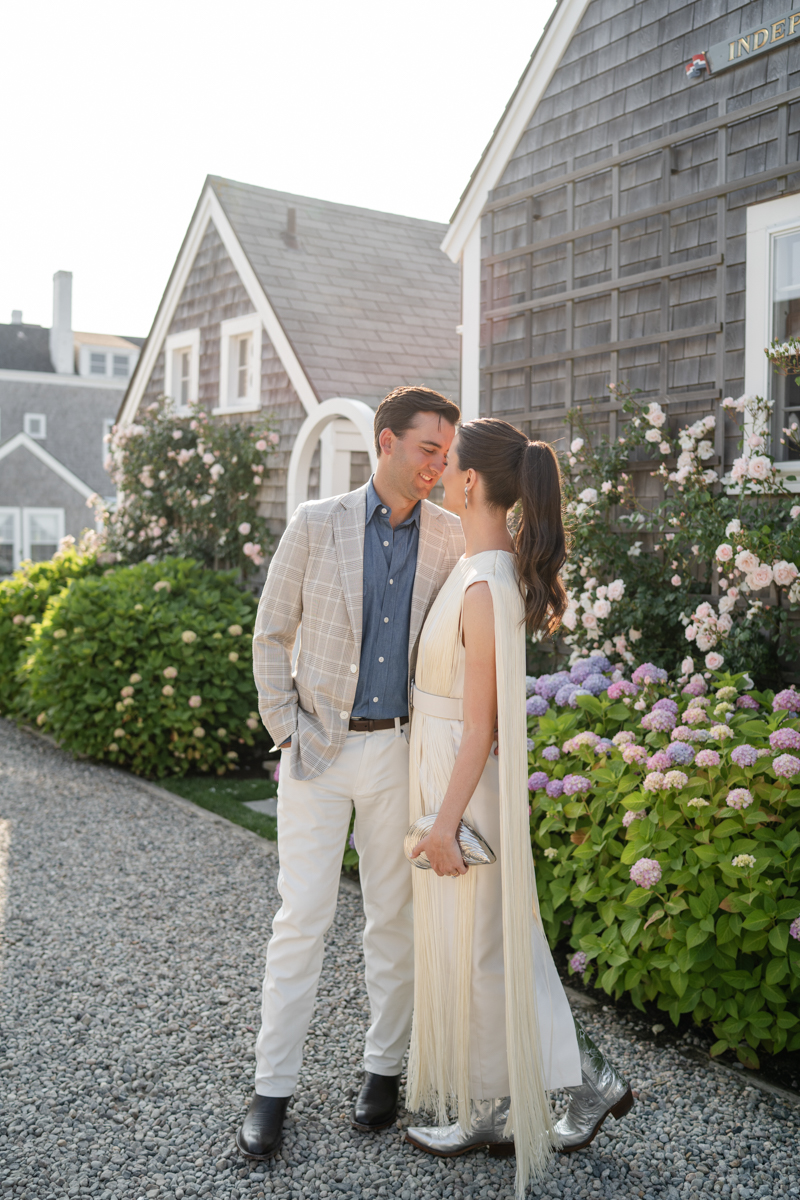 bride and groom in nantucket