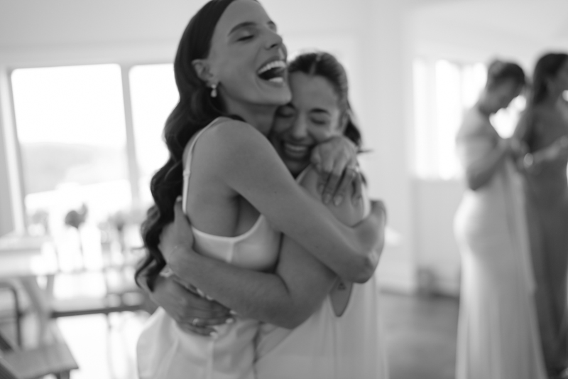 bridesmaids getting ready