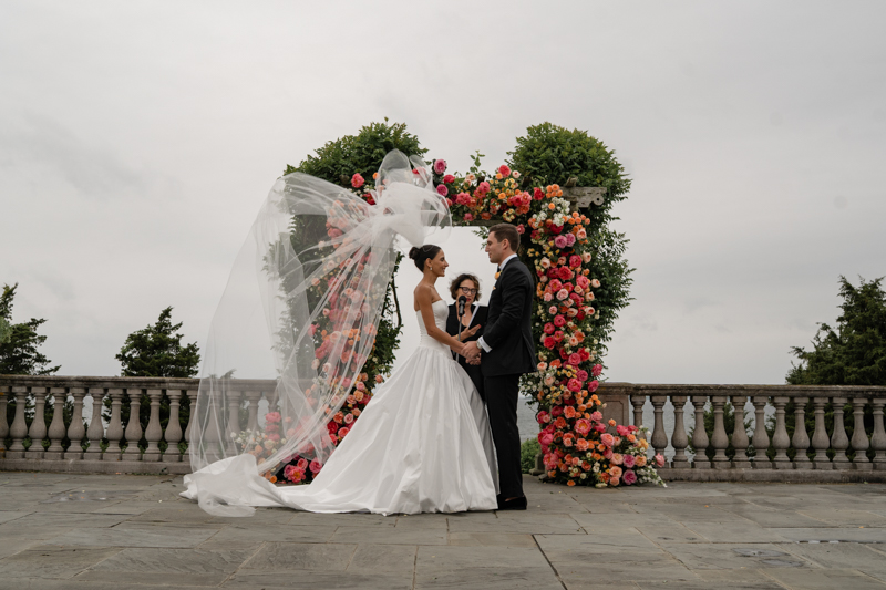 castle hill inn ceremony windy veil