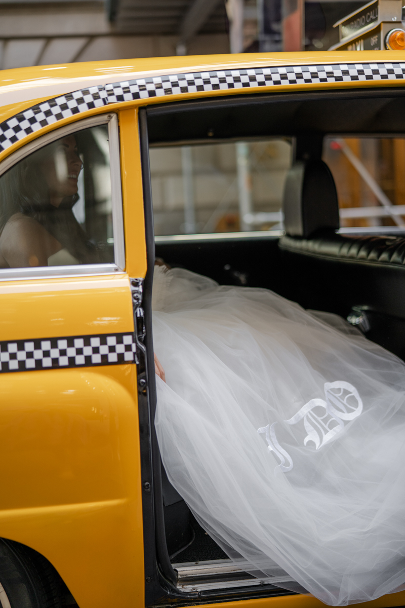 yellow vintage taxi New York 