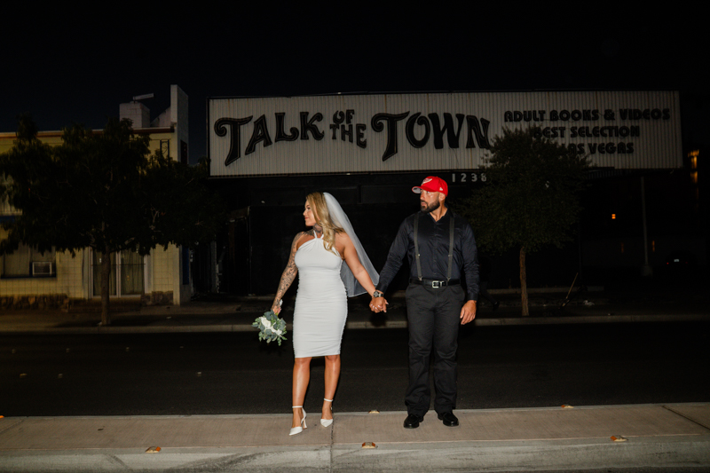 Vegas elopement photographer