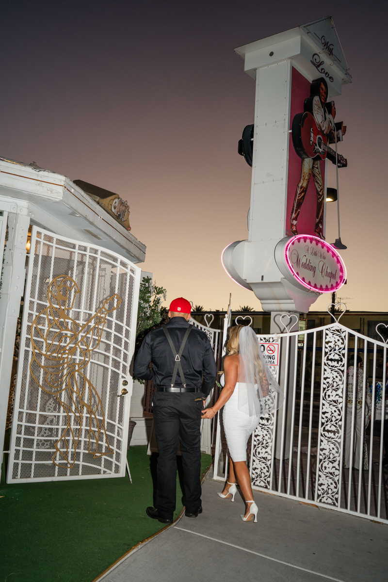 Little White Chapel elopement photographer