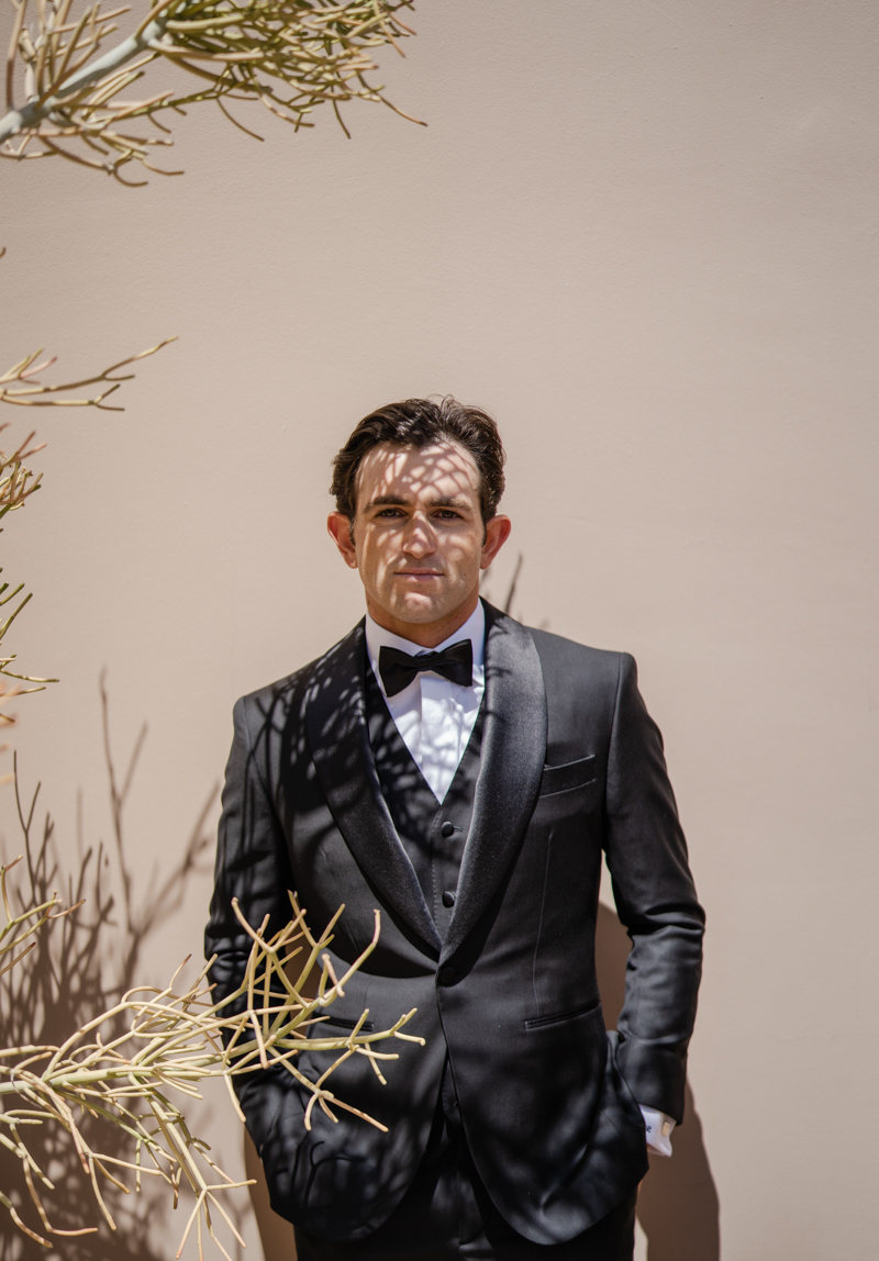 groom desert portraits 