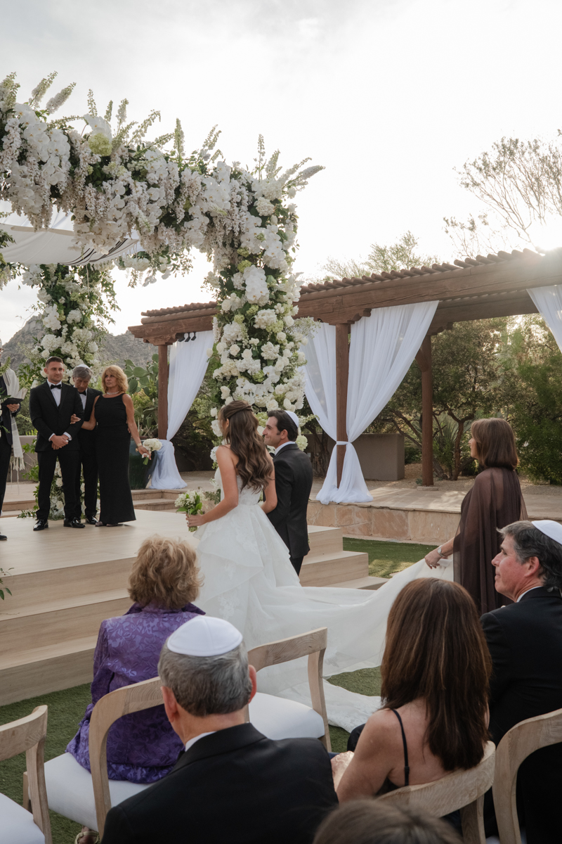 jewish ceremony in the desert