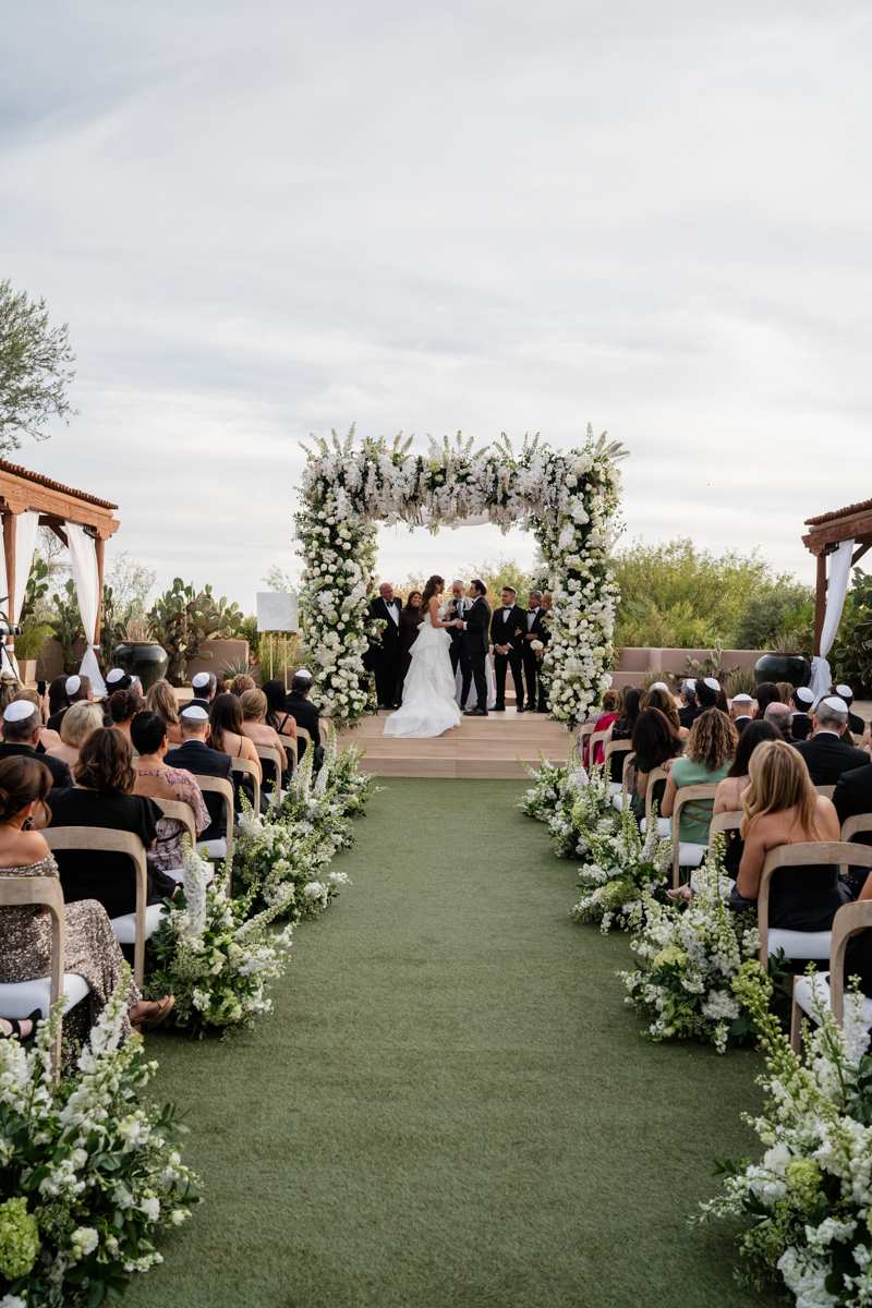 jewish ceremony in the desert