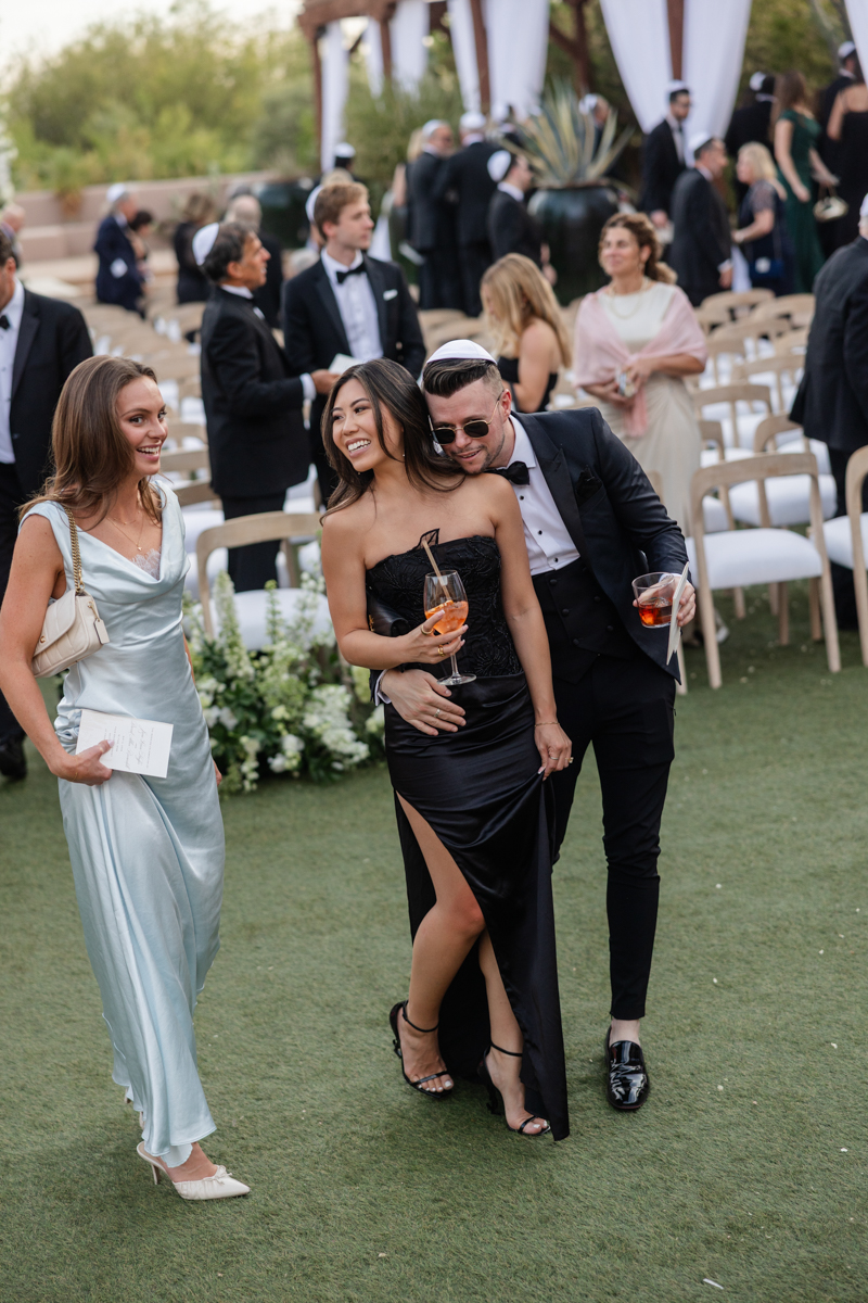 guests walking to cocktail hour