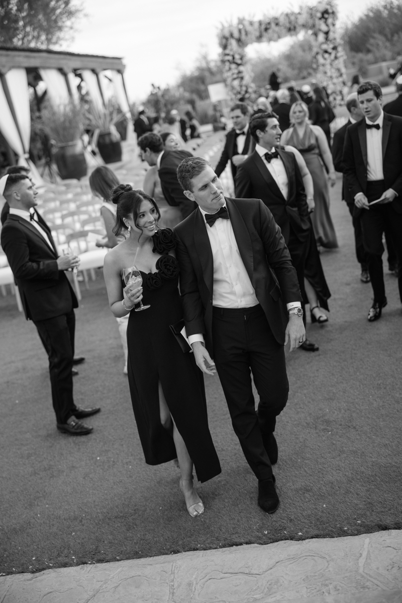 guests walking to cocktail hour