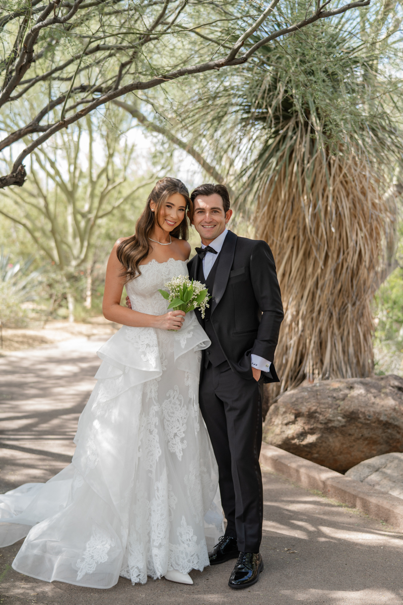 bride and groom portraits at four seasons scottsdale